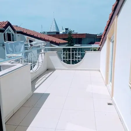 Apartman Sidede Muhtesem Havuzlu 3+1 Dubleks *